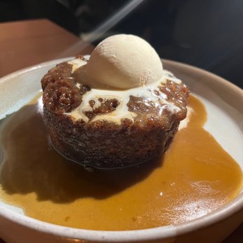 Gordon Ramsay Hell's Kitchen - Toffee pudding - Desserts Near Me - Washington, DC, District of Columbia