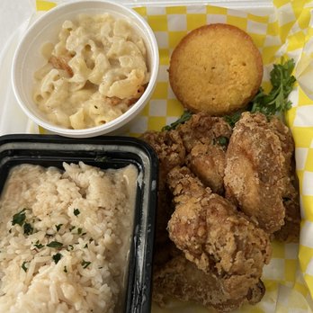 Southern Grill - Mac and cheese, rice and gravy , cornbread and winglets - Southern Near Me - Tukwila, Washington