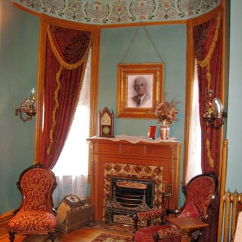Roberts Mansion Inn & Events - library room - Hotels Near Me - Spokane, Washington Roberts Mansion Inn & Events - library room - Hotels Near Me - Spokane, Washington