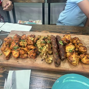Wah Jee Wah - Big boy platter - Indian Near Me - Milpitas, California