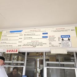 The Shrimp Station - Waimea - Menu is easy to read
