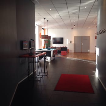 Connect Hotel Arlanda - Open fun space to read, play pool, watch TV, and use Internet here. - Hotels Near Me - Stockholm, Alberta