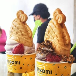 Somisomi - Milk and Ube, cookies and cream!