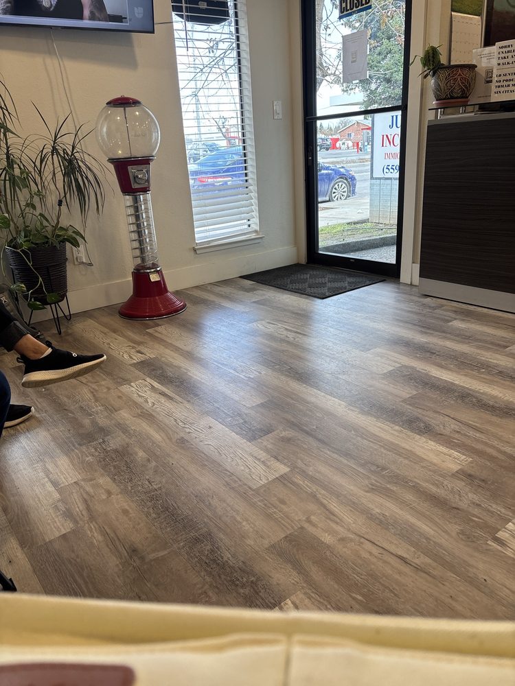 Juanita's Income Tax - immigration attorney in Kerman, CA