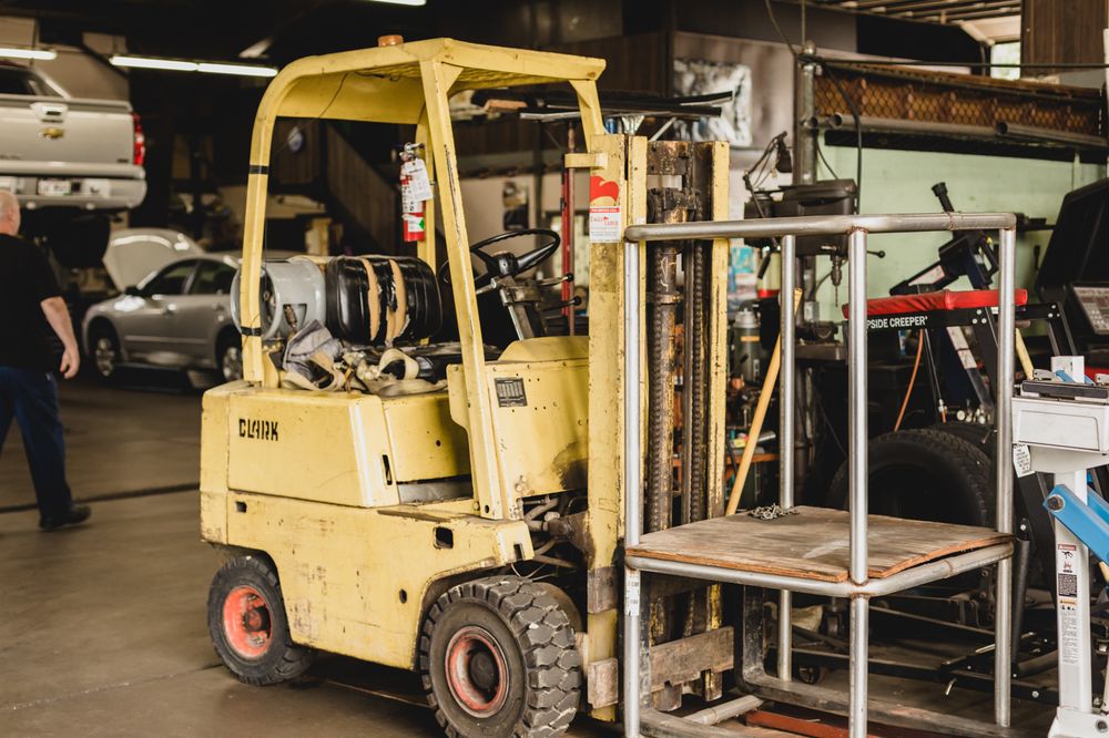 PAUL’S GARAGE Updated September 2024 14 Photos 2941 Valley Pike