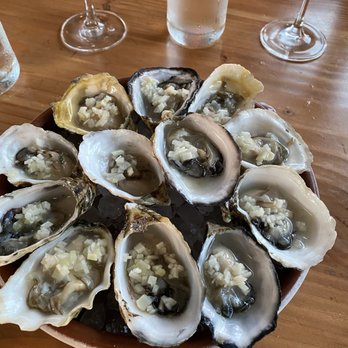 Calabra - Oysters - Mediterranean Near Me - Santa Monica, California
