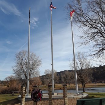 Veterans Memorial at Cub Lake - Landmarks & Historical Buildings Near Me - Tehachapi, California Veterans Memorial at Cub Lake - Landmarks & Historical Buildings Near Me - Tehachapi, California
