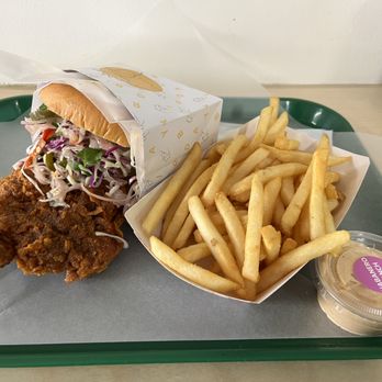Daybird - Fried chicken sando. Look at this! Look at this! - Chicken Shop Near Me - Los Angeles, California Daybird - Fried chicken sando. Look at this! Look at this! - Chicken Shop Near Me - Los Angeles, California