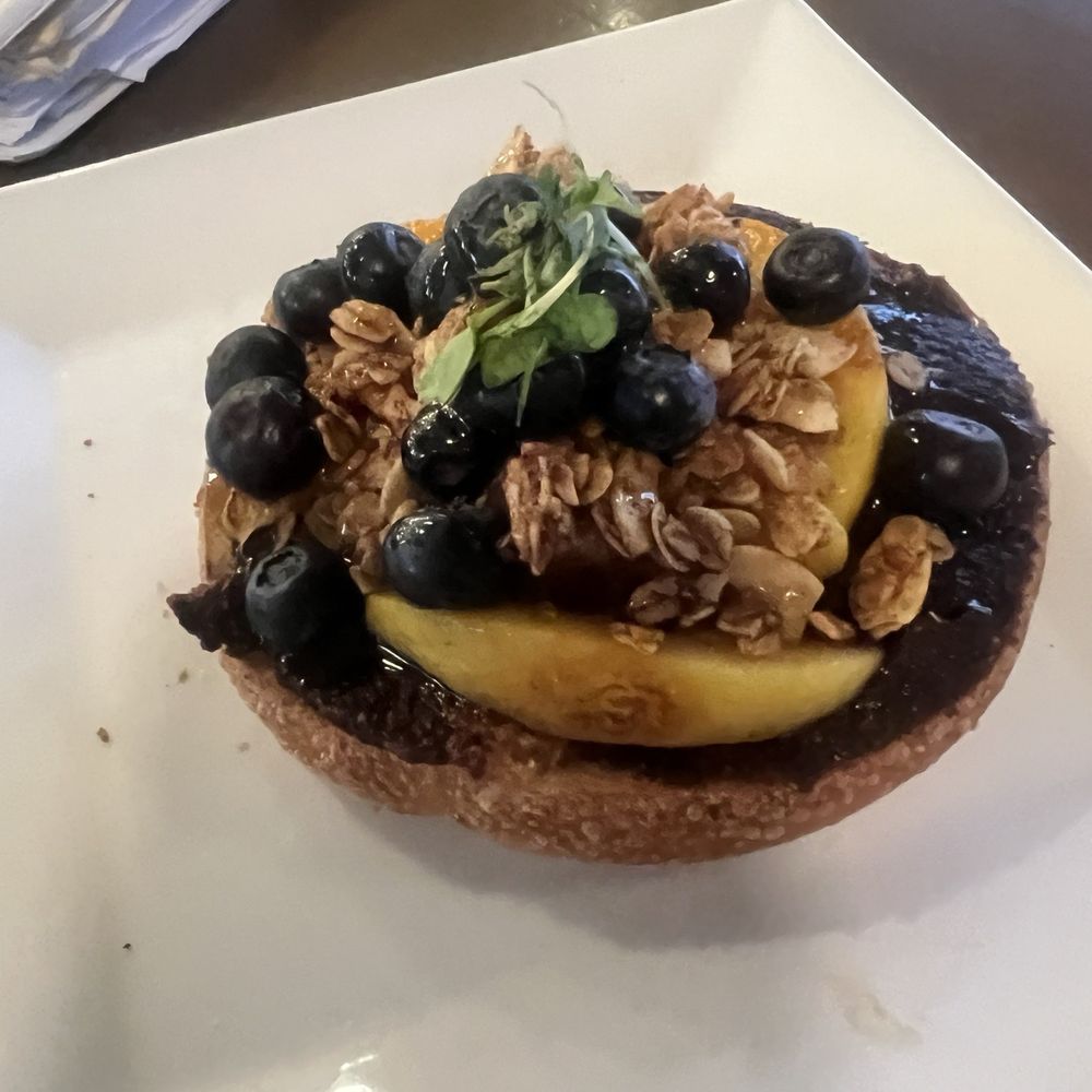 Southern Grounds - The special bagel yogurt blueberry granola honey peaches - Cafes Near Me - Jacksonville, Florida Southern Grounds - The special bagel yogurt blueberry granola honey peaches - Cafes Near Me - Jacksonville, Florida