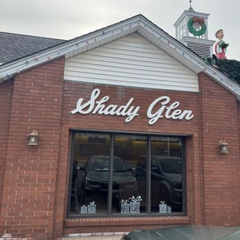 Shady Glen - Front of restaurant in Manchester Ct - Burgers Near Me - Manchester, Connecticut Shady Glen - Front of restaurant in Manchester Ct - Burgers Near Me - Manchester, Connecticut