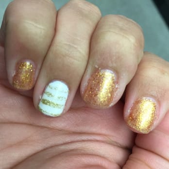 L'acqua Nail Spa - The nails that I left with... #pinterestfail - Nail Salons Near Me - Dallas, Texas