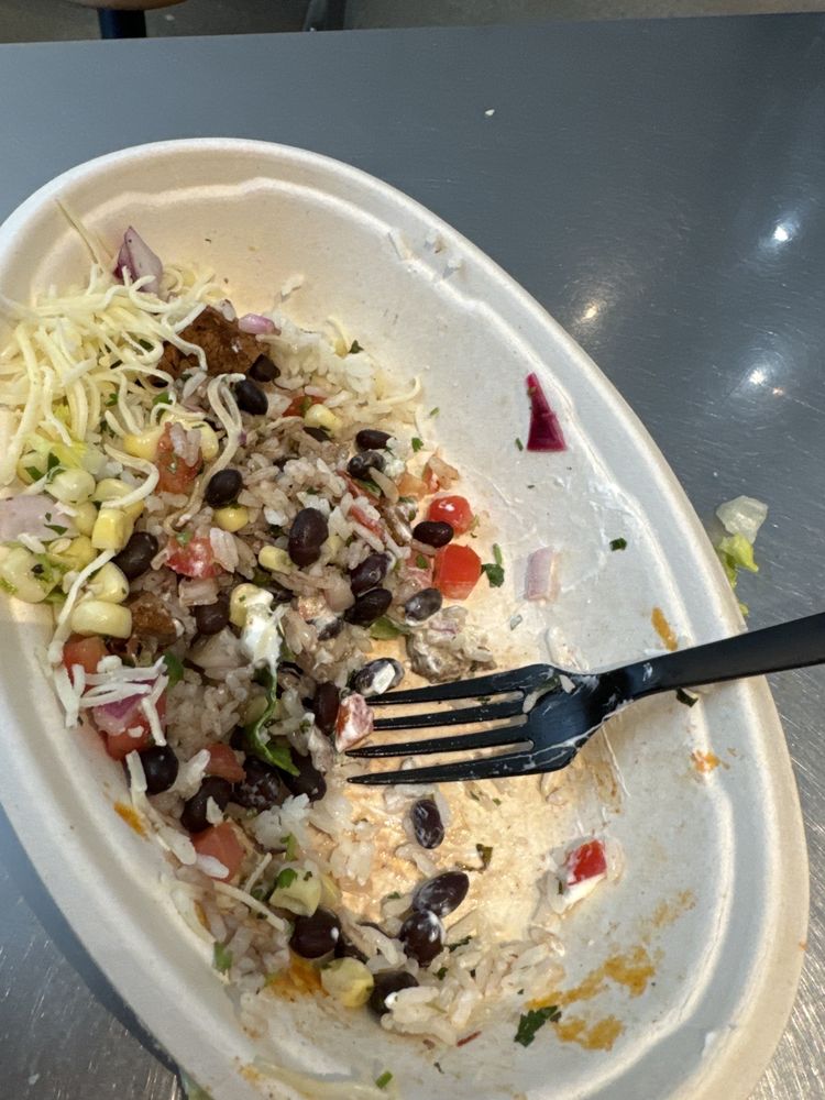 CHIPOTLE MEXICAN GRILL Updated September 2024 24 Photos & 75