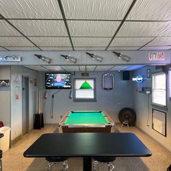Pleasant Springs Pub - Pool table at the Pub
