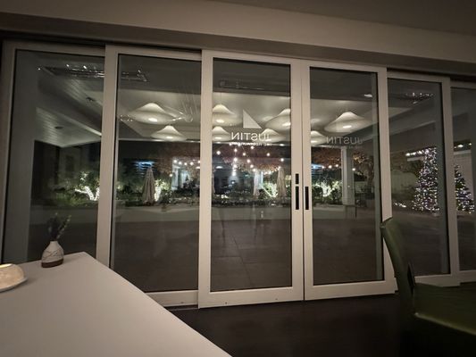 The Restaurant at JUSTIN by null