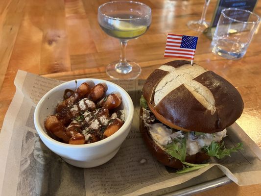 Public House by null