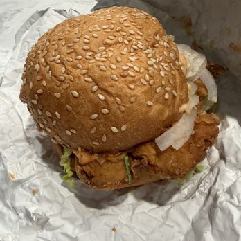 Black Napkin Takeout - Basic Bish - Chicken Shop Near Me - Grand Rapids, Michigan