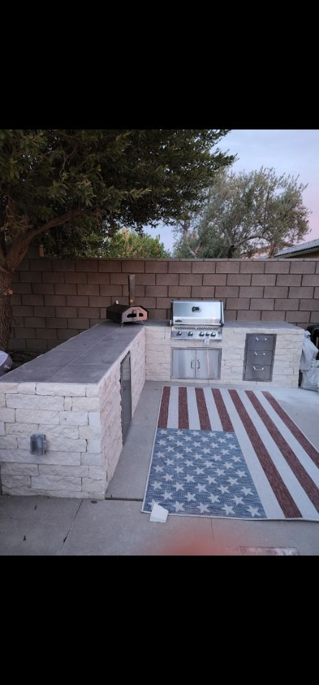 Slide of Eagle Custom Construction