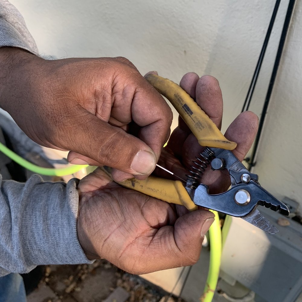 Sonic - Tiny fibre. Data traveling at the speed of light. - Internet Service Providers Near Me - Santa Rosa, California Sonic - Tiny fibre. Data traveling at the speed of light. - Internet Service Providers Near Me - Santa Rosa, California
