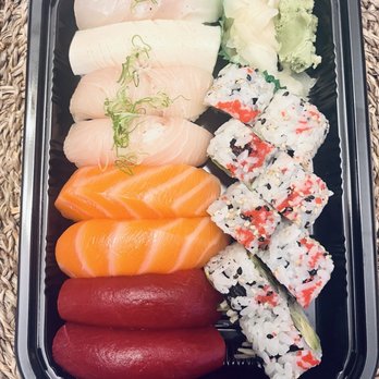 Fancy Sushi - Sushi Deluxe - Japanese Near Me - Berlin, Connecticut