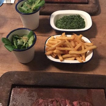 Flat Iron - Medium rare - Steakhouses Near Me - London, XGL