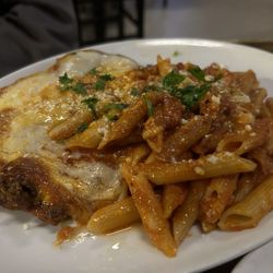 Mossuto's Market & Cafe - Chicken Parmigiana