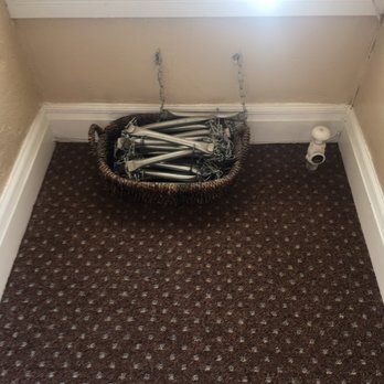 WOLF HOTEL RESTAURANT & LOUNGE - Updated July 2024 - 69 Photos & 80