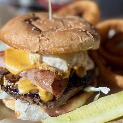 Goog's Pub & Grub by null