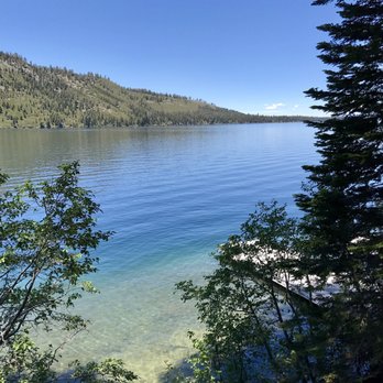 Fallen Leaf Lake - Beaches Near Me - South Lake Tahoe, California