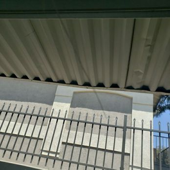 Andy's Xpress Wash - Windshield cracks 1 - Car Wash Near Me - Menifee, California