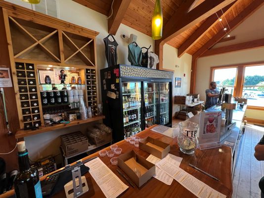 Hawk Ridge Winery by null