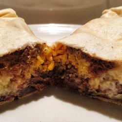 San Burrito - Beef Burrito mit Sour Cream