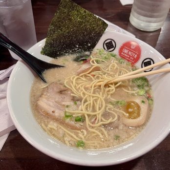 Umenoya - Tonkotsu Chashu Ramen - Ramen Near Me - Torrance, California Umenoya - Tonkotsu Chashu Ramen - Ramen Near Me - Torrance, California