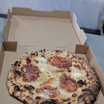 Blackbird Kitchen - Pizza - Italian Near Me - Bozeman, Montana Blackbird Kitchen - Pizza - Italian Near Me - Bozeman, Montana