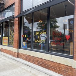 Muskellunge Brewing Company - Storefront