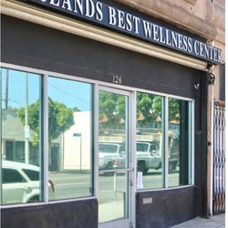 Islands Best Sports & Wellness Center - Front of establishment