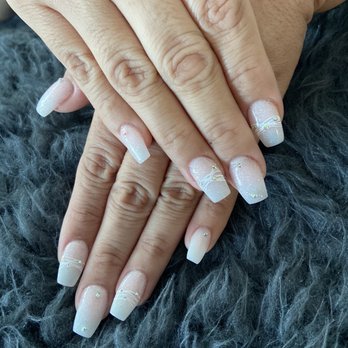 Neo Nails Brickell - Nail Salons Near Me - Miami, Florida