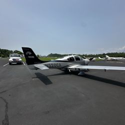 Knoxville Downtown Island Airport