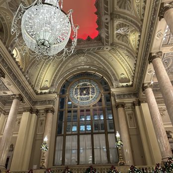 Chicago Theatre - Performing Arts Near Me - Chicago, Illinois Chicago Theatre - Performing Arts Near Me - Chicago, Illinois