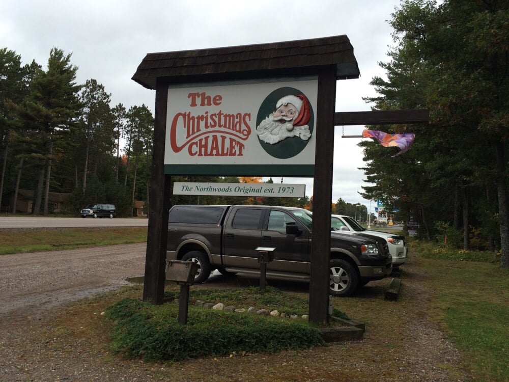 CHRISTMAS CHALET Updated August 2024 7502 US Hwy 51 S, Minocqua
