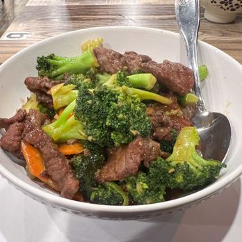 Top BBQ & Noodle - B9 Broccoli Beef - Seafood Near Me - Gardena, California Top BBQ & Noodle - B9 Broccoli Beef - Seafood Near Me - Gardena, California