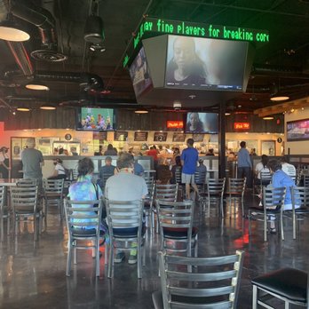 Phil's BBQ - Barbeque Near Me - Temecula, California