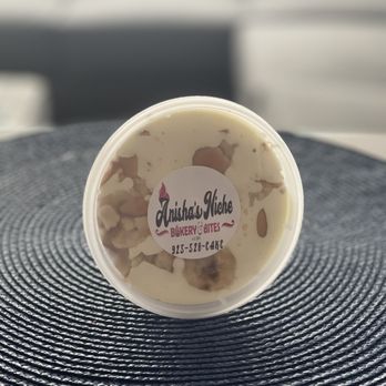 Bakery And Bites - Banana  pudding - Custom Cakes Near Me - Pittsburg, California
