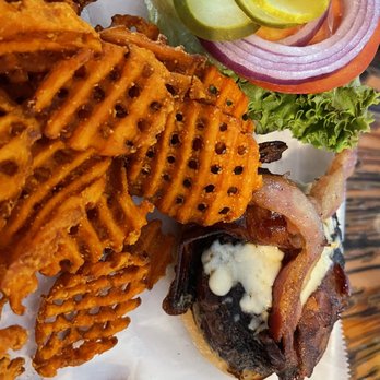 3 Keys Brewing - Can you find the burger? - Breweries Near Me - Bradenton, Florida