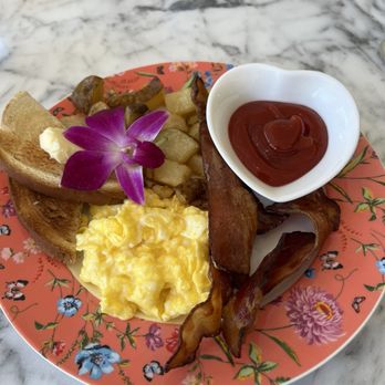 Sugary Chicago - Cafes Near Me - Chicago, Illinois