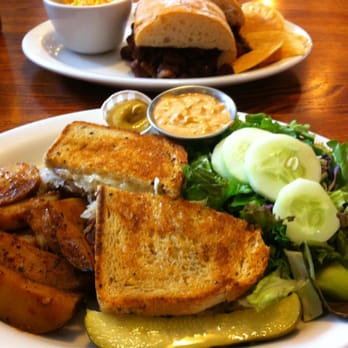 Dharma's Restaurant - Tempeh Reuben - Vegetarian Near Me - Capitola, California Dharma's Restaurant - Tempeh Reuben - Vegetarian Near Me - Capitola, California