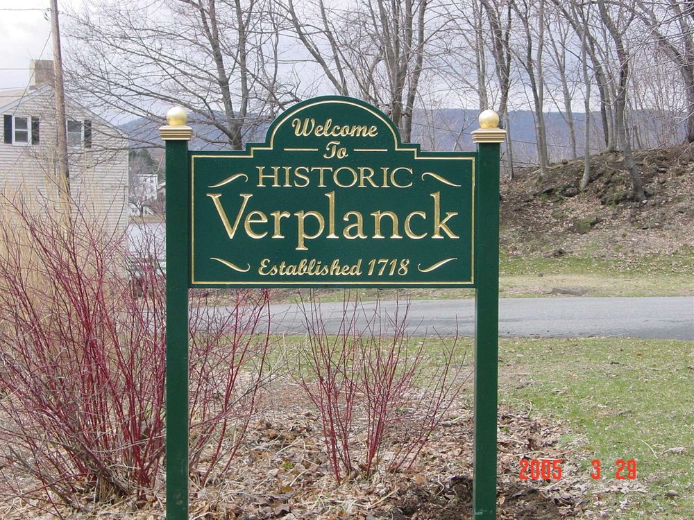 MCCAFFREY SIGNS Updated September 2024 1000 N Division St