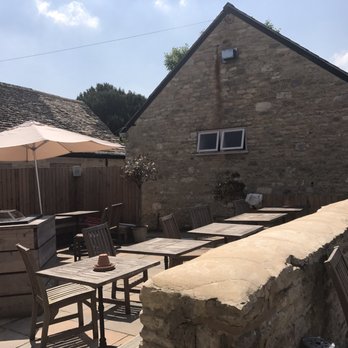 Red Lion - Pubs Near Me - Kidlington, OXF