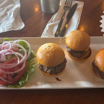 Public House 131 - Wagyu Beef Sliders - Gastropubs Near Me - San Diego, California Public House 131 - Wagyu Beef Sliders - Gastropubs Near Me - San Diego, California