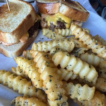 Midtown Brewing Co. - Pub burger smash melt patty melt and pub fries - Breweries Near Me - Lansing, Michigan Midtown Brewing Co. - Pub burger smash melt patty melt and pub fries - Breweries Near Me - Lansing, Michigan