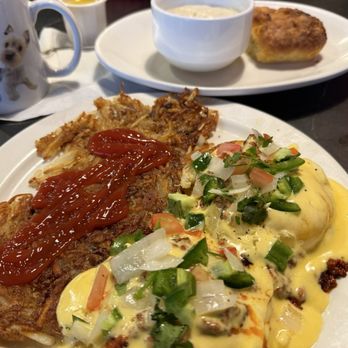 Chit Chat & Chew Cafe - Mexican Benedict - Cafes Near Me - Searcy, Arkansas